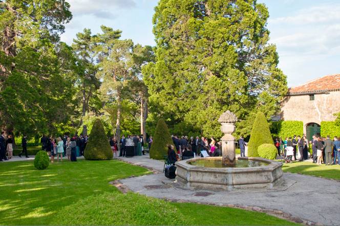 Jardín con fuente