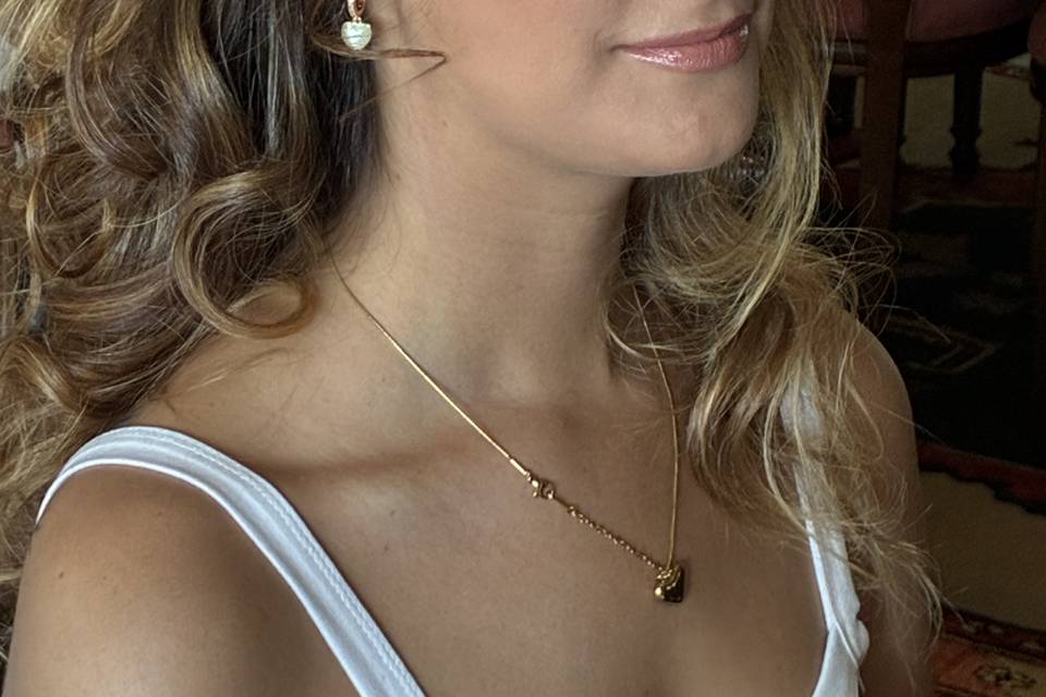 Maquillaje y peinado invitada