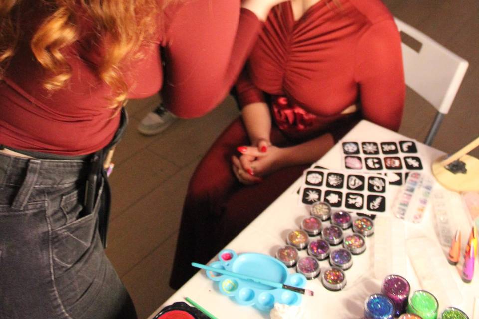 Glitter Bar y Makeup Artist