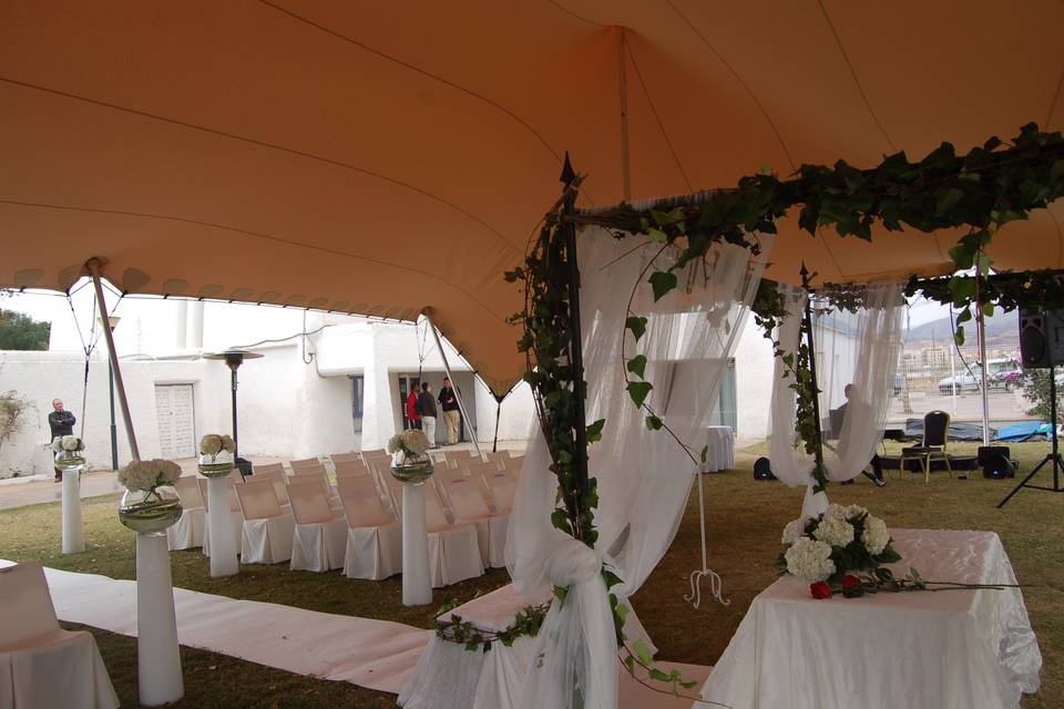 Elastic Tents