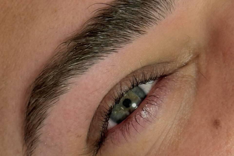 Depilacion cejas masculinas
