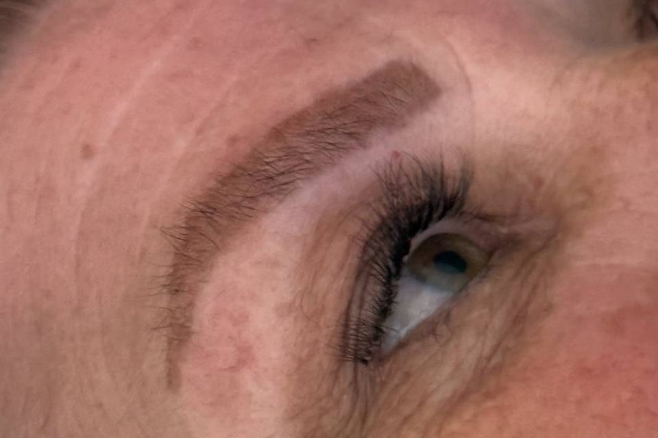 Brow henna + pestañas