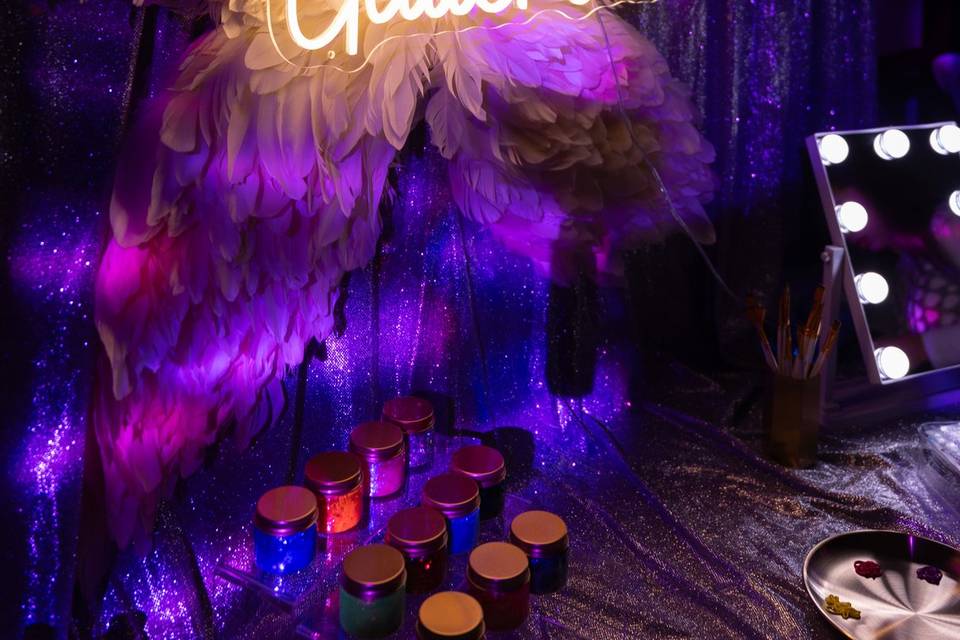 Glitter bar