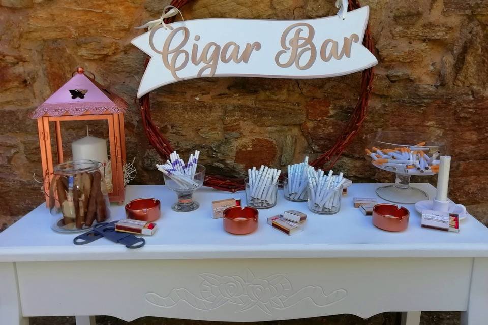 Cigar bar