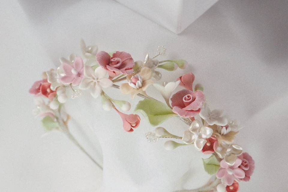 Diadema Detalle Rosas