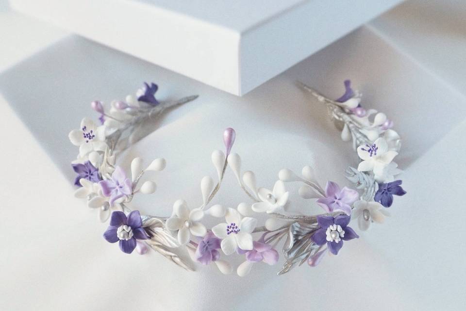 Tiara Violetas