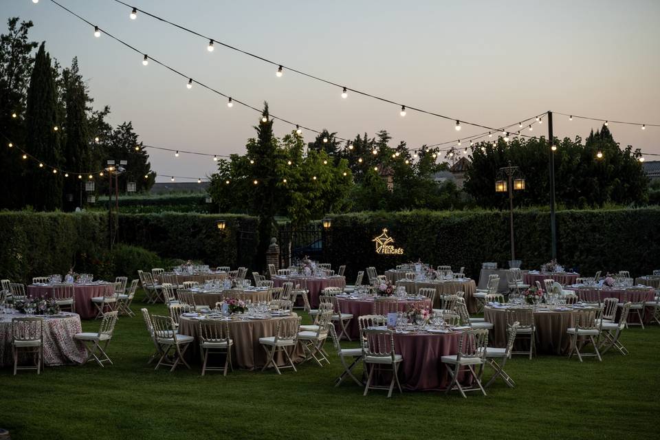 Cena en jardin