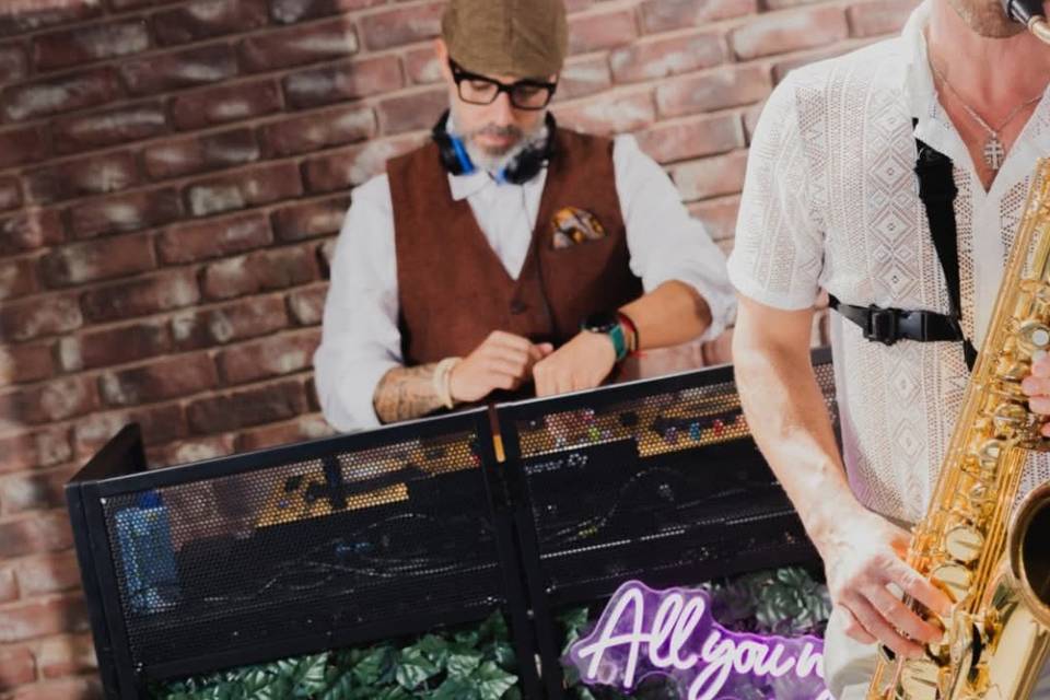 DJ boda música cocktail