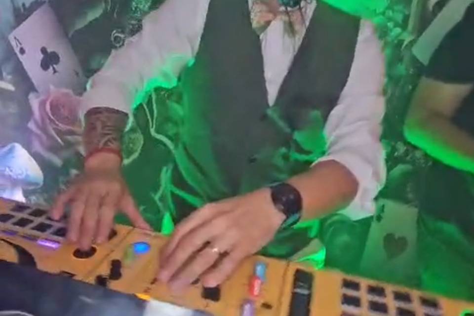 DJ boda música cocktail