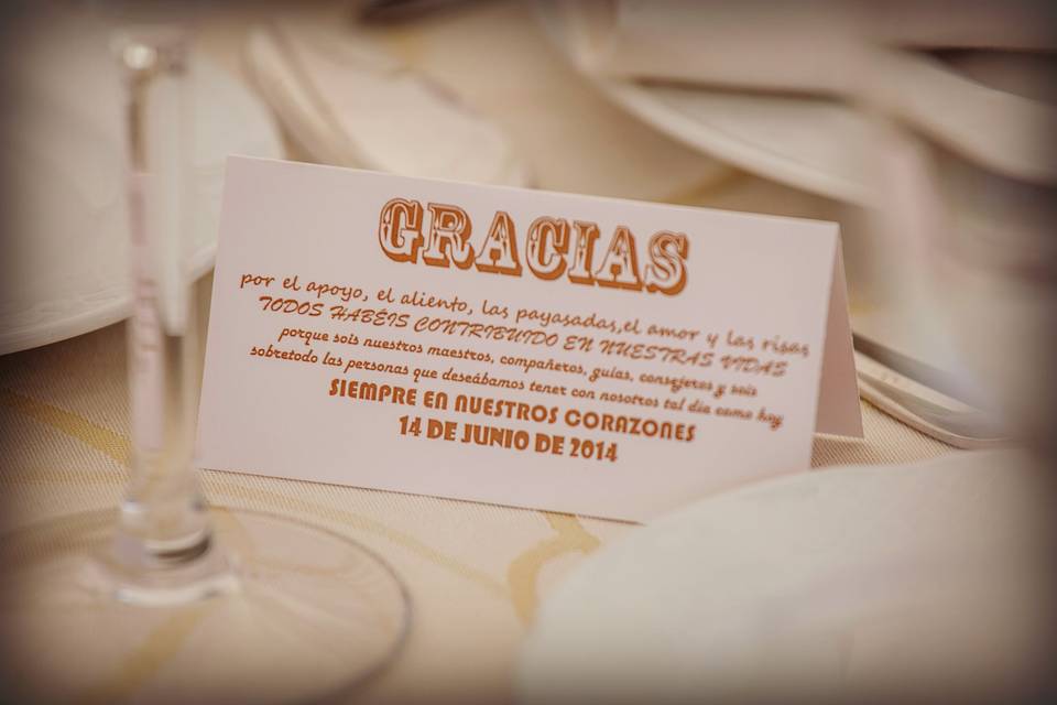 Detalles invitados