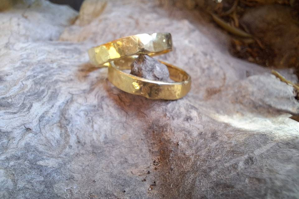 Oro amarillo 18k