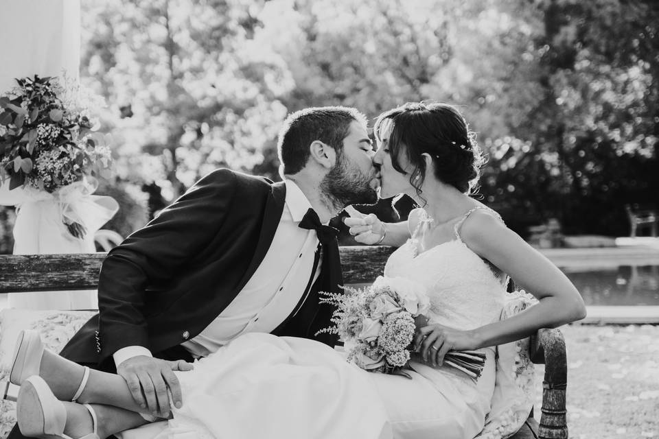 Novios en el jardín