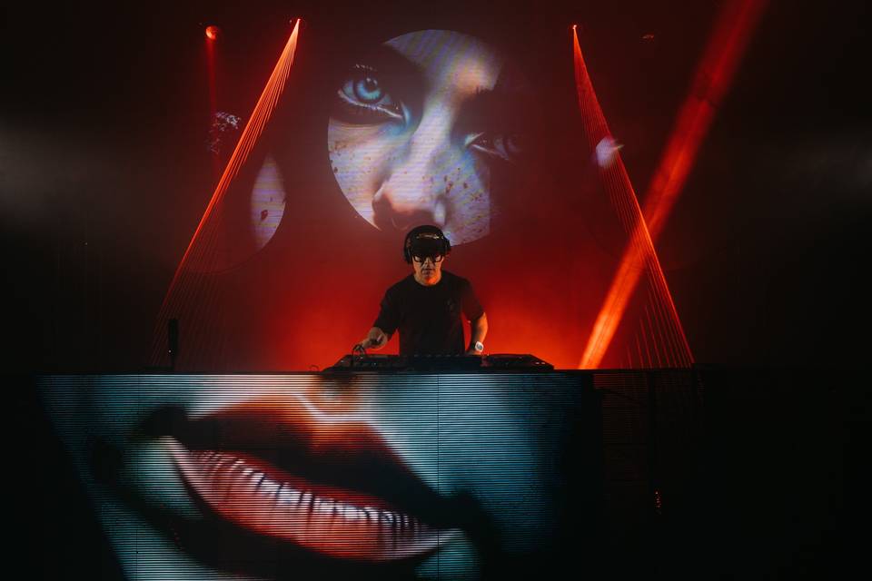 Dj + Panel Led