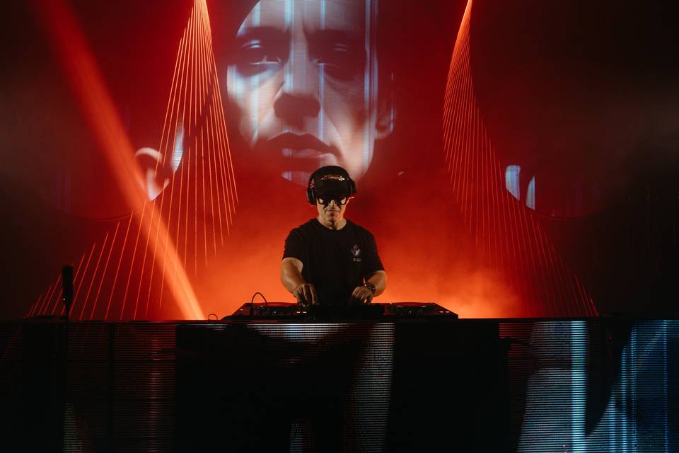 Dj + Panel Led