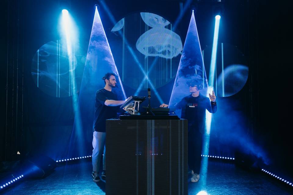 Live Dj
