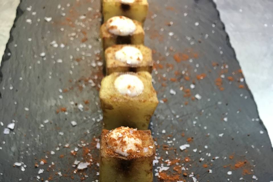 Can Cabús Patatas bravas