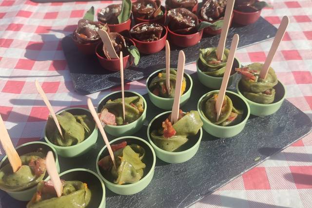 Pinchos de pasta