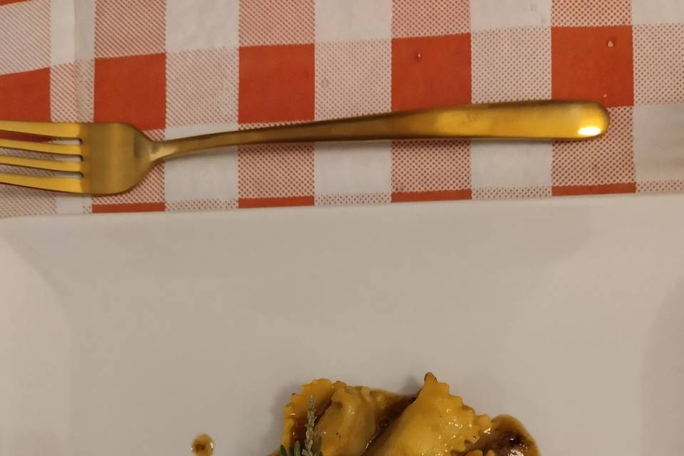 Tapa de ravioli de carne