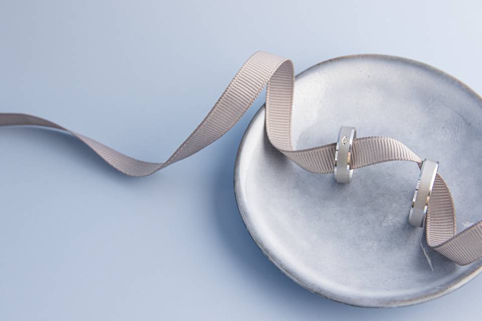 Alianzas de oro blanco