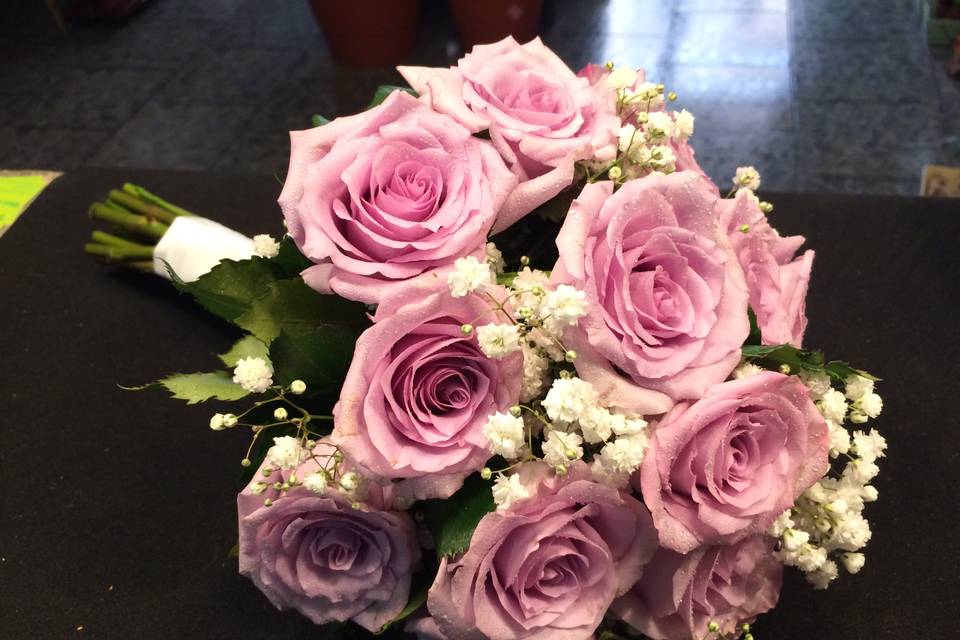 Ramo de novia rosas lilas