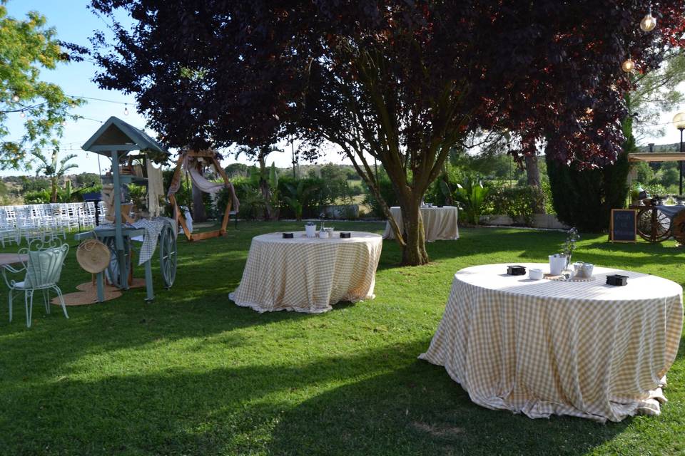 NUESTROS JARDINES