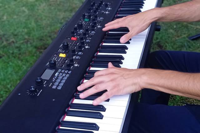 Xavi Canelles, piano