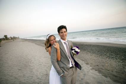 Los novios en playa