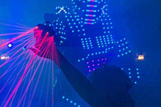 Robot led