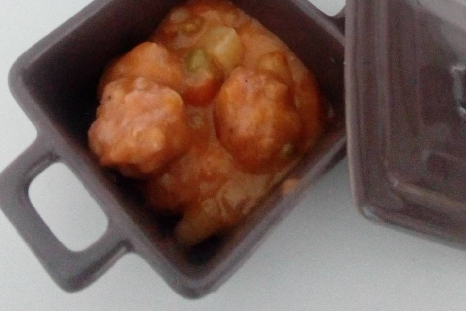 Mini albondigas con chipirones