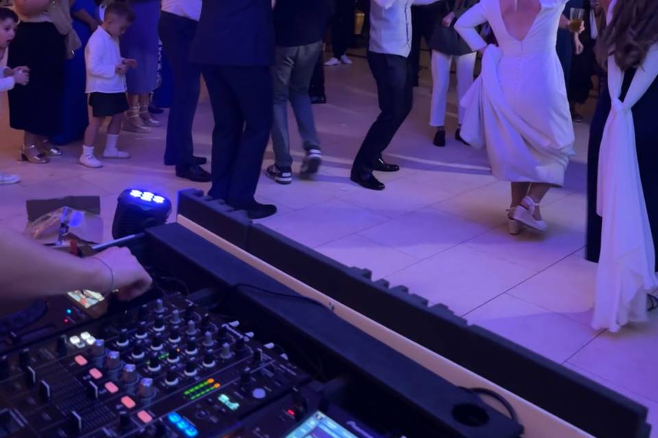 Dj bodas
