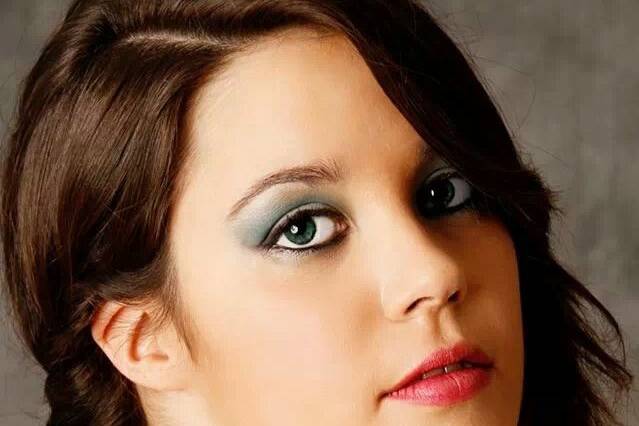 Maquillaje en azul