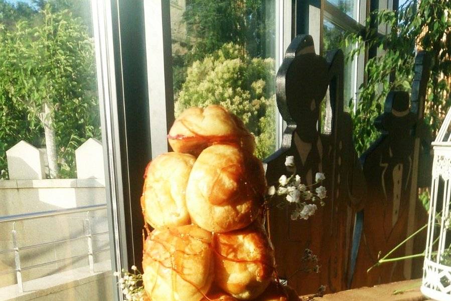 Croquembouche