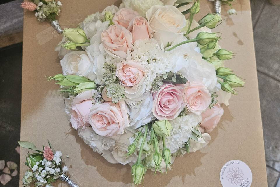 Ramo rosas
