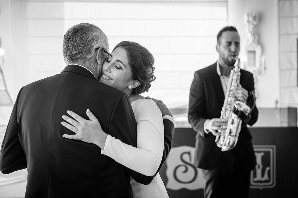 Baile especial con padre e hija