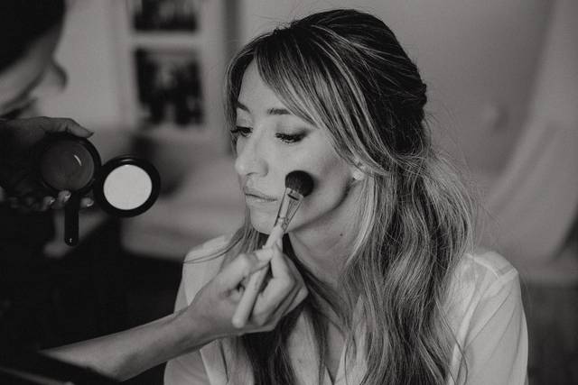 Benila Makeup&hair