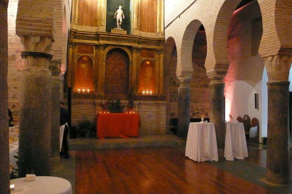 Interior Iglesia San Sebastián