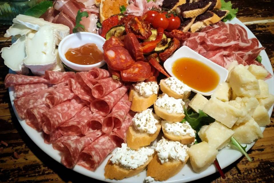 Tabla de antipasti