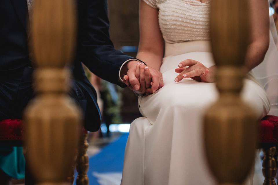 Juntos de la mano