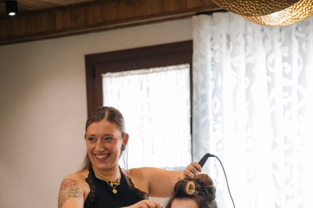 L&R Hair Salon