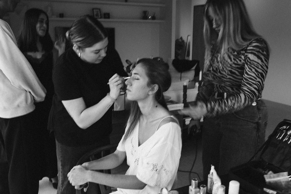 L&R Hair Salon