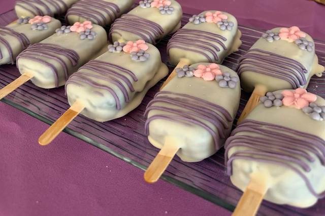 Cakesicles de galleta Lotus