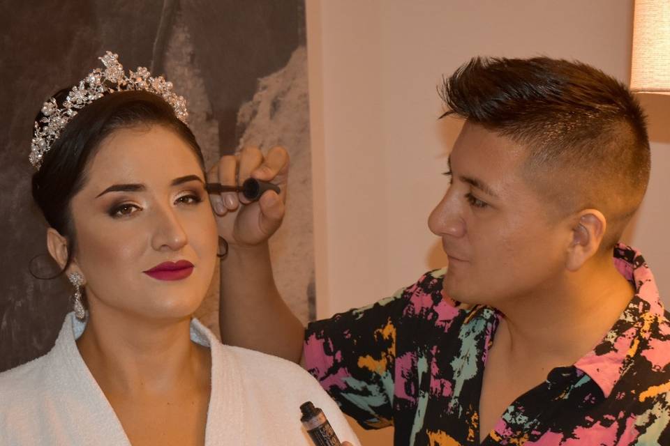 Maquillaje y peinado de novia