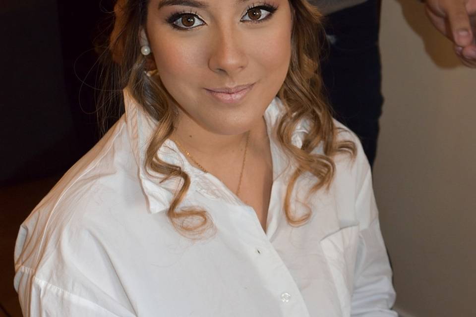 Maquillaje y peinado de novia