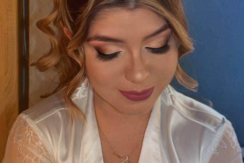 Maquillaje y peinado de novia