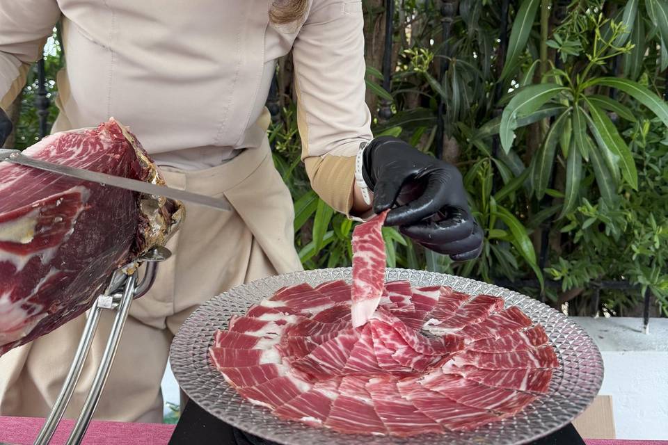 Corte plato novios