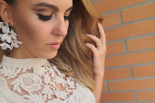 Rocio Indigo Makeup