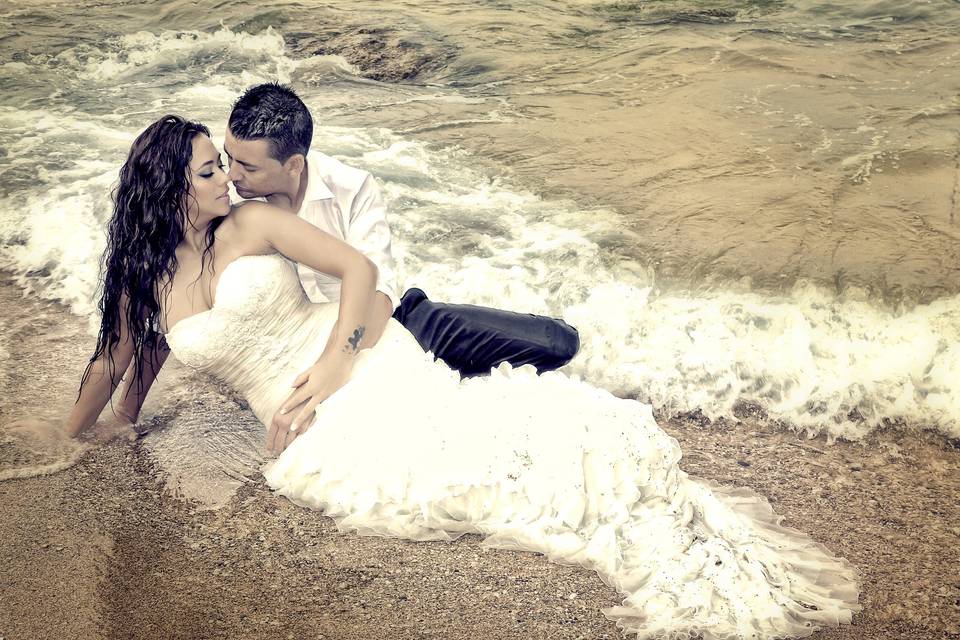 Novios en playa