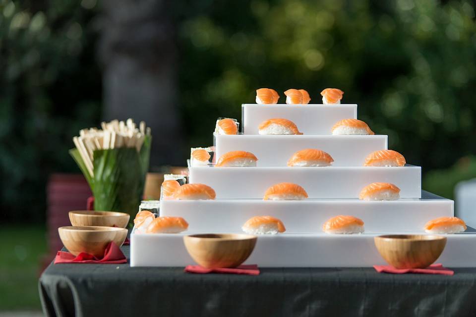 Pirámide de sushi