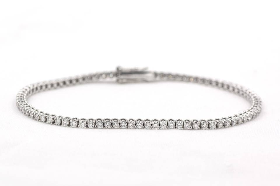 Pulsera oro y diamantes.