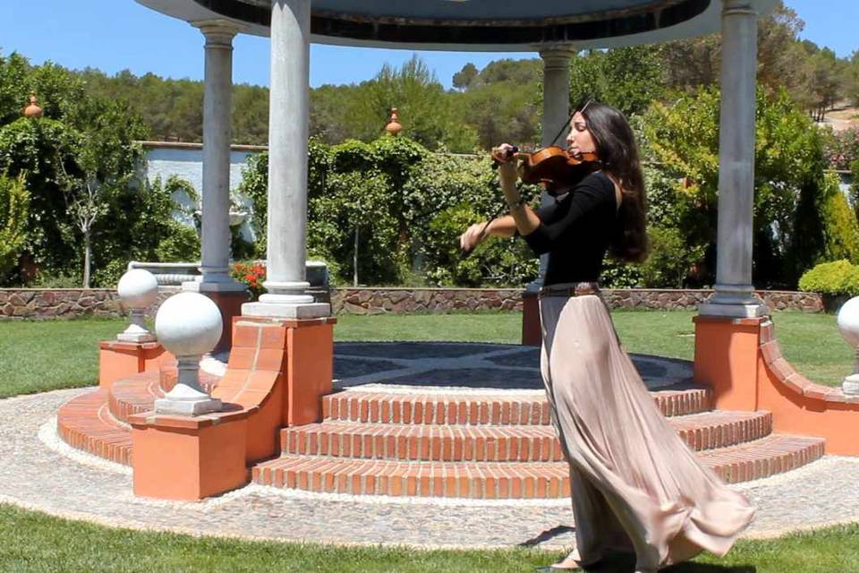 Laura Castillo - Violinista